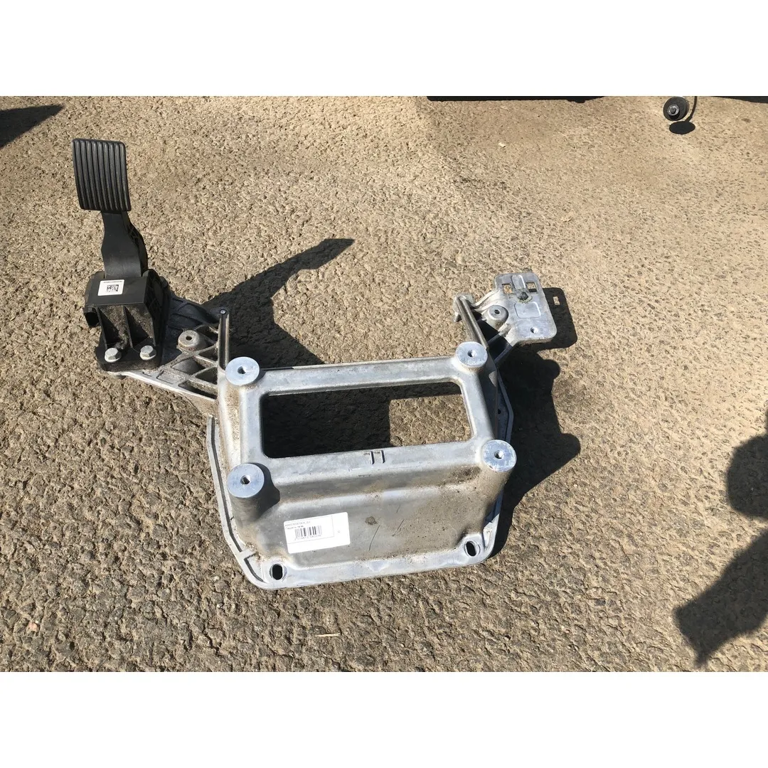 Педаль газа Mercedes-Benz Actros - купить в интернет-магазине Parts.Sotrans